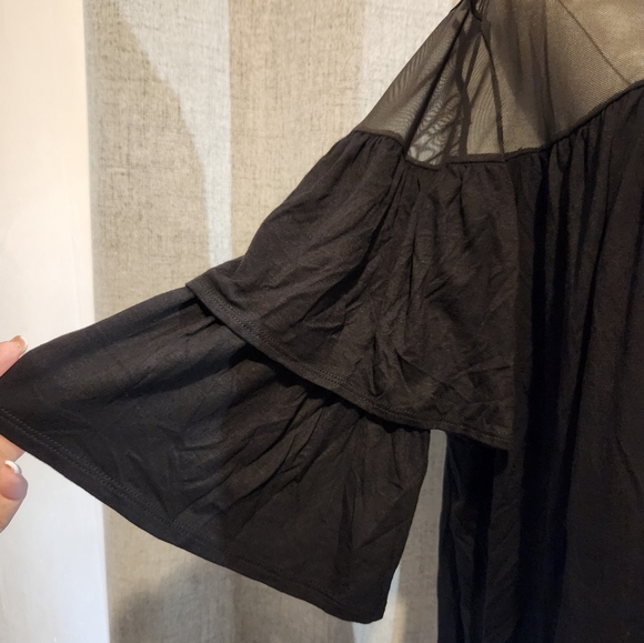 Womens top - Picture 3 of 3